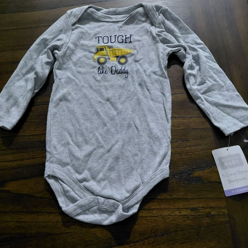 Boys long sleeve bodysuit 9-12 mo. Gray